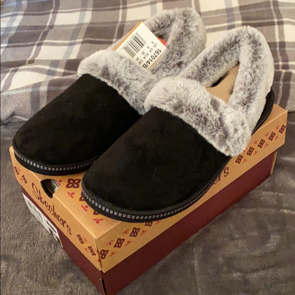 Women’s Skechers Cozy Campfire Slippers